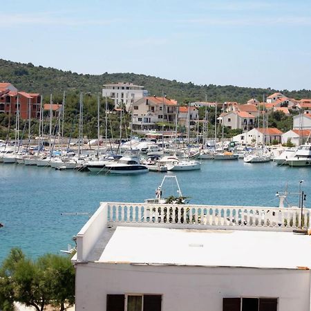 Apartments By The Sea Jezera, Murter - 5063 Dış mekan fotoğraf