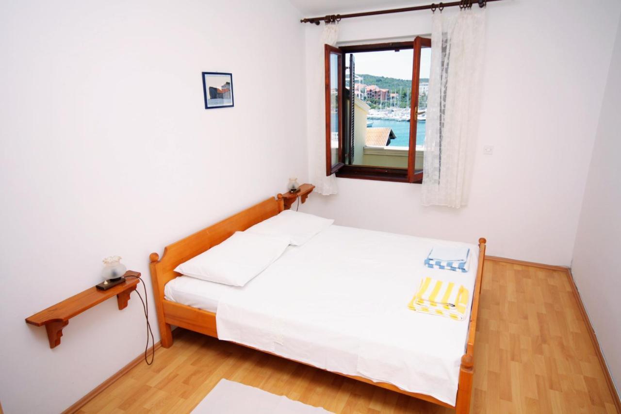 Apartments By The Sea Jezera, Murter - 5063 Dış mekan fotoğraf